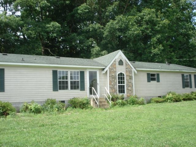 175 Rochelle Phillips Lane Huntsville, TN 37756 - Photo 1 of 15 DSC02058