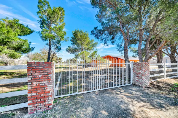 $660,000 | 45144 43rd Street East, Lancaster, CA 93535