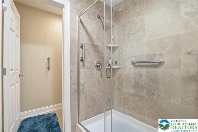 $515,000 | 942 Greenhouse Drive, Unit 5B, Bethlehem, PA 18017