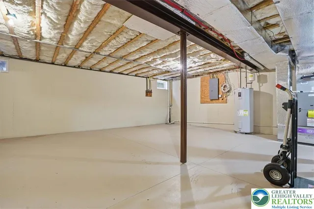 $515,000 | 942 Greenhouse Drive, Unit 5B, Bethlehem, PA 18017