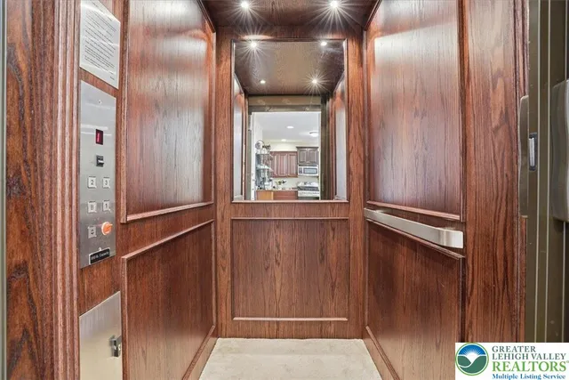 $515,000 | 942 Greenhouse Drive, Unit 5B, Bethlehem, PA 18017