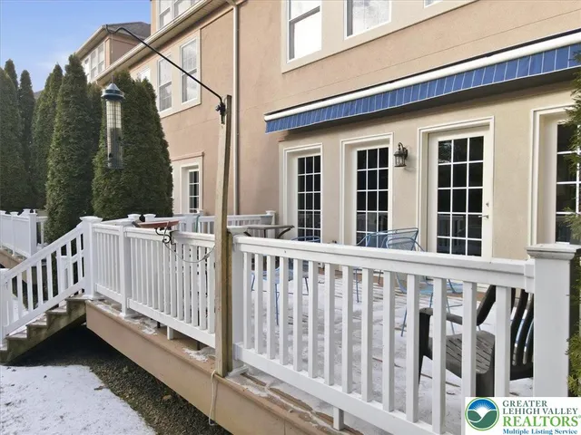 $515,000 | 942 Greenhouse Drive, Unit 5B, Bethlehem, PA 18017