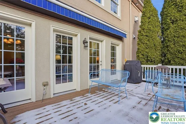 $515,000 | 942 Greenhouse Drive, Unit 5B, Bethlehem, PA 18017