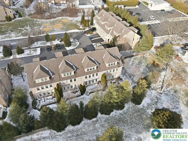 $515,000 | 942 Greenhouse Drive, Unit 5B, Bethlehem, PA 18017