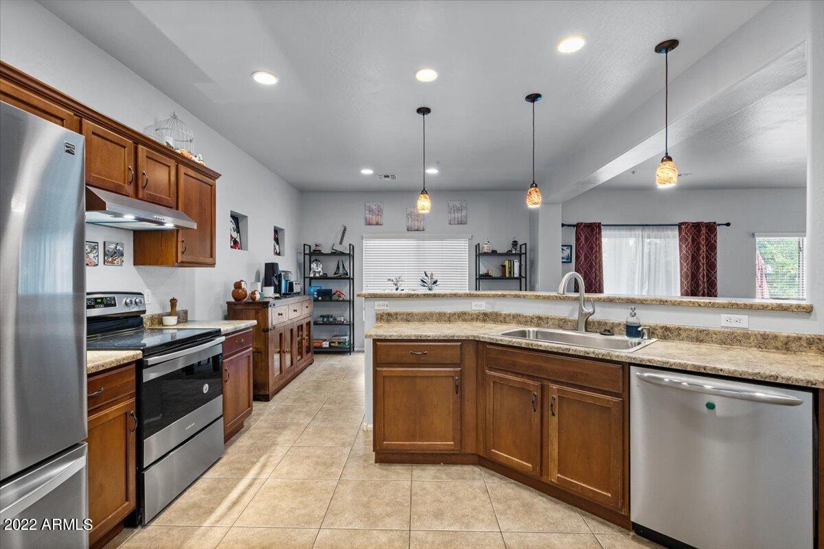 944 East Randy Street Avondale, AZ 85323 - Photo 10 of 26 10-2023-06-29 11.47.50-1