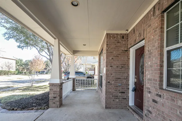 a view of a porch of the house