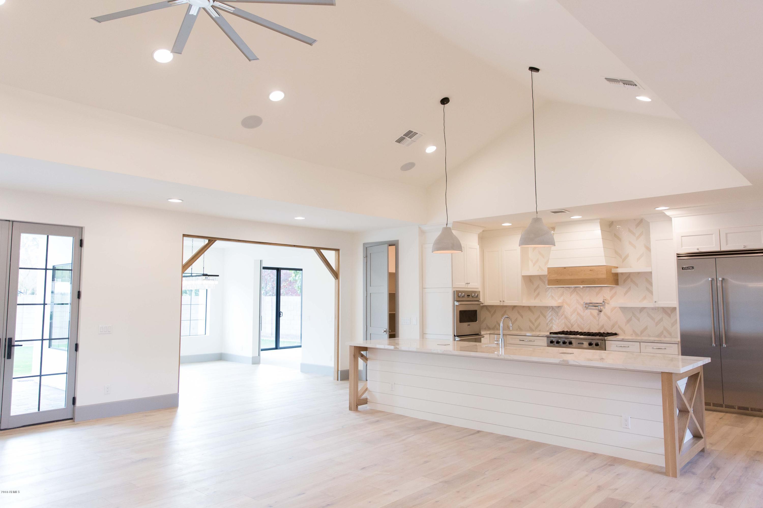 409 East Lamar Road Phoenix, AZ 85012 - Photo 12 of 83 409 E. Lamar | Round Lens PhotographyJ