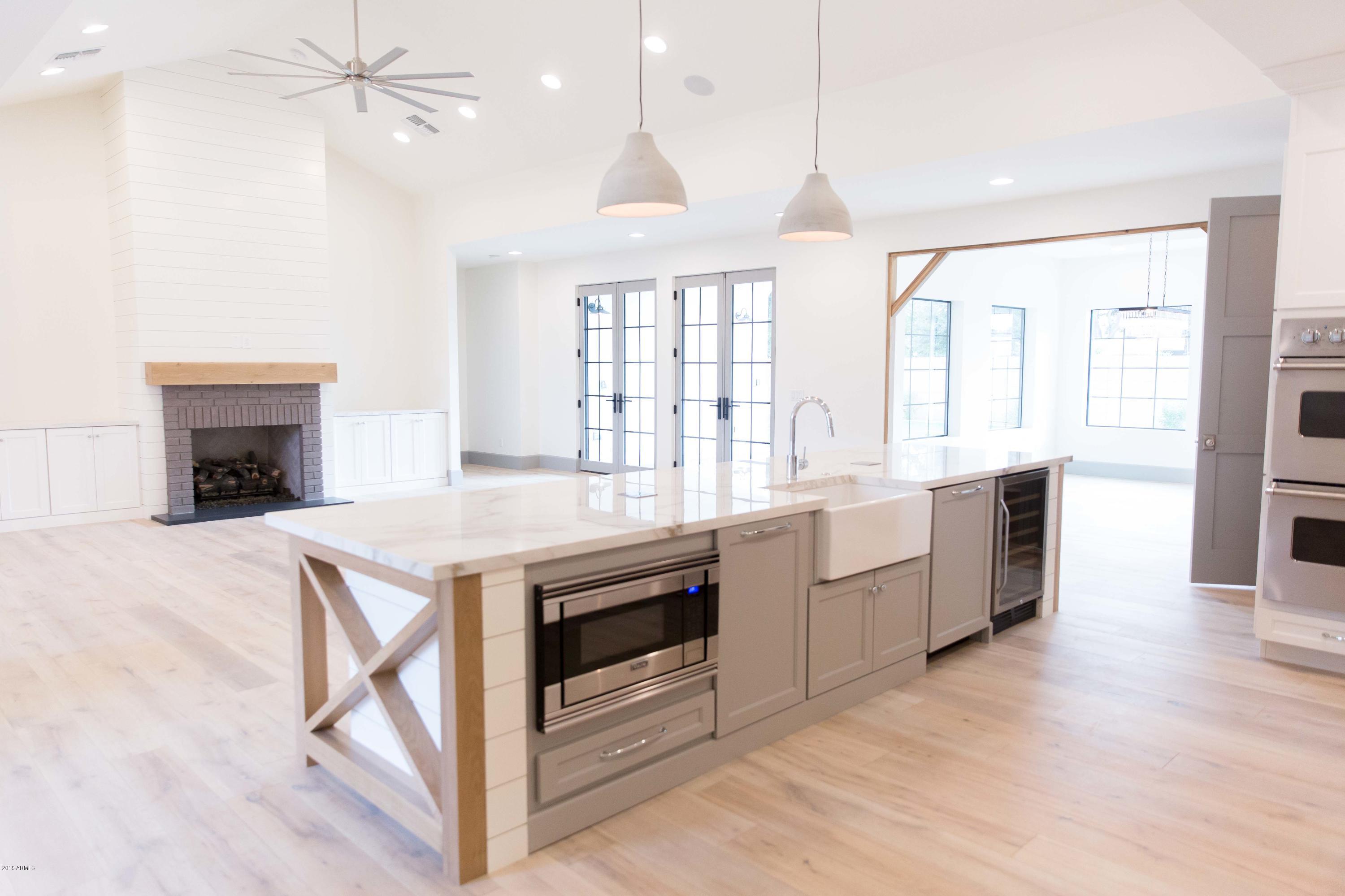 409 East Lamar Road Phoenix, AZ 85012 - Photo 15 of 83 409 E. Lamar | Round Lens PhotographyJ