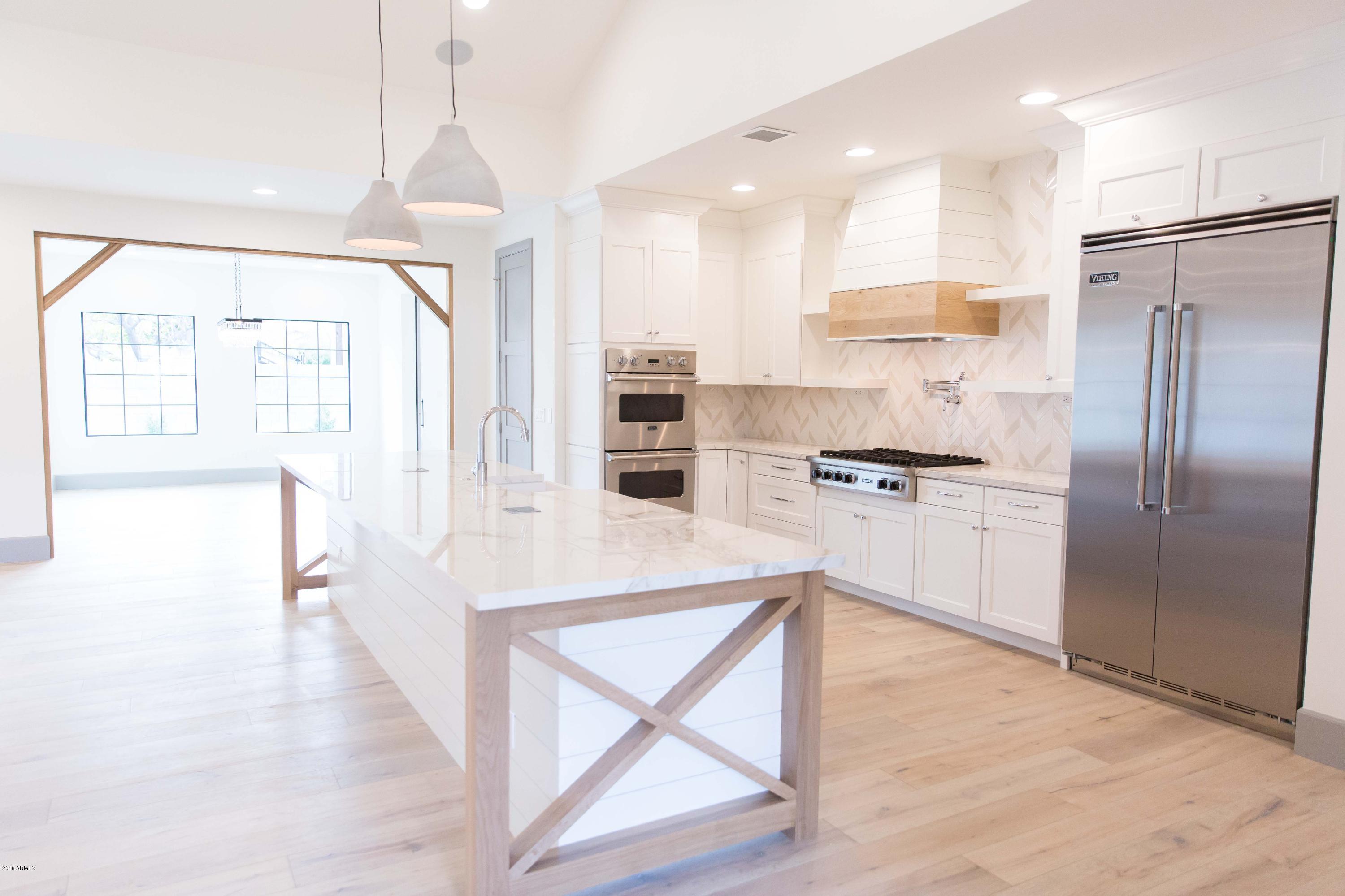 409 East Lamar Road Phoenix, AZ 85012 - Photo 16 of 83 409 E. Lamar | Round Lens PhotographyJ