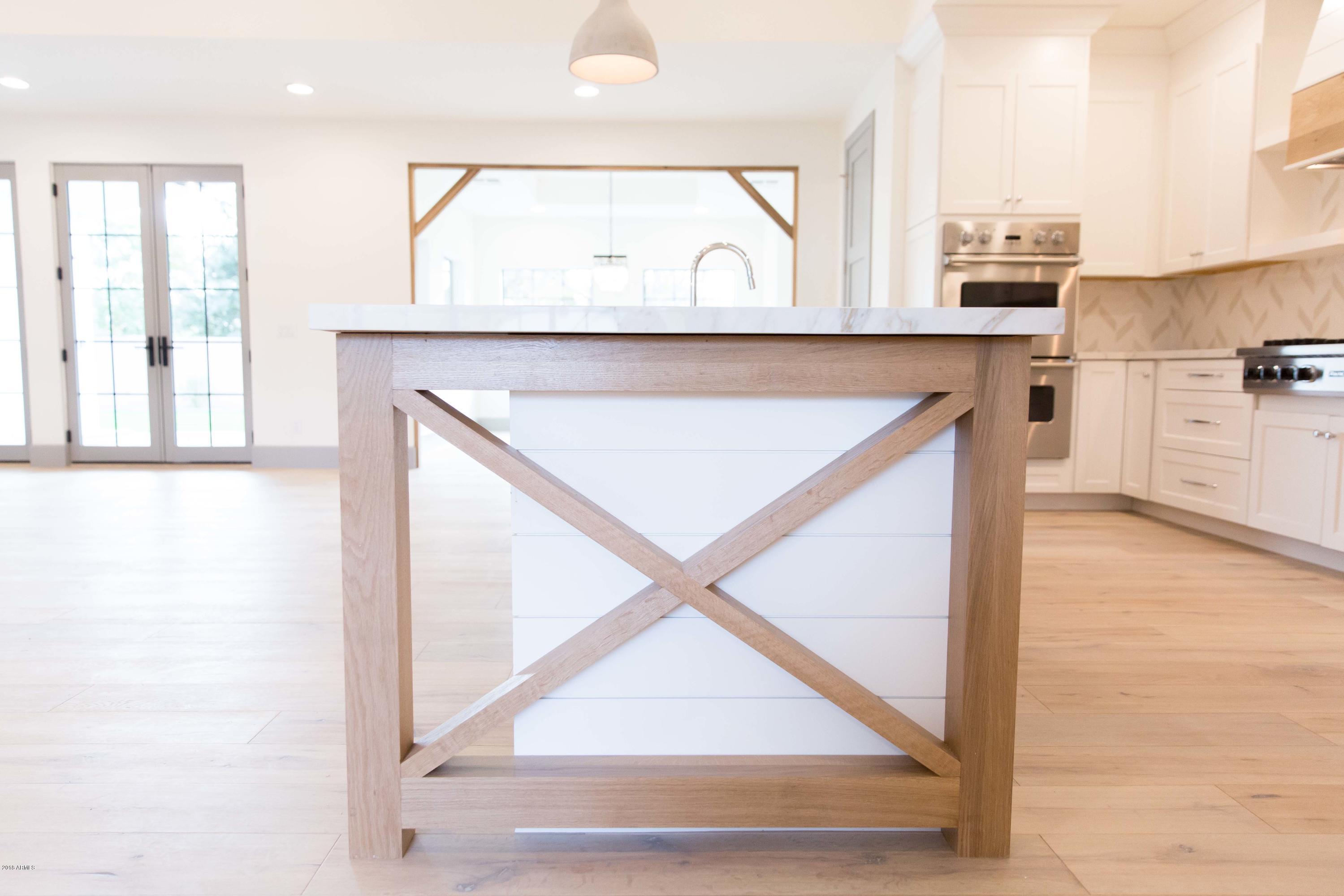 409 East Lamar Road Phoenix, AZ 85012 - Photo 17 of 83 409 E. Lamar | Round Lens PhotographyJ