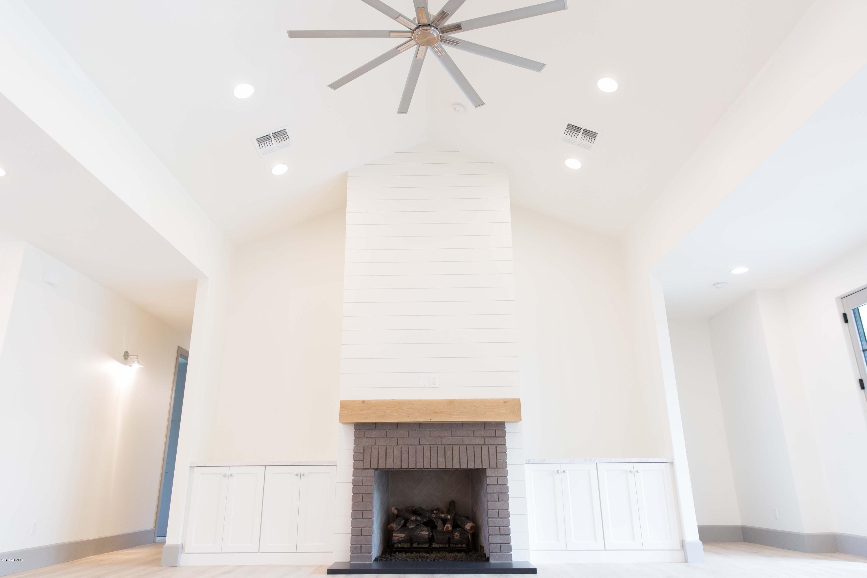 409 East Lamar Road Phoenix, AZ 85012 - Photo 23 of 83 409 E. Lamar | Round Lens PhotographyJ