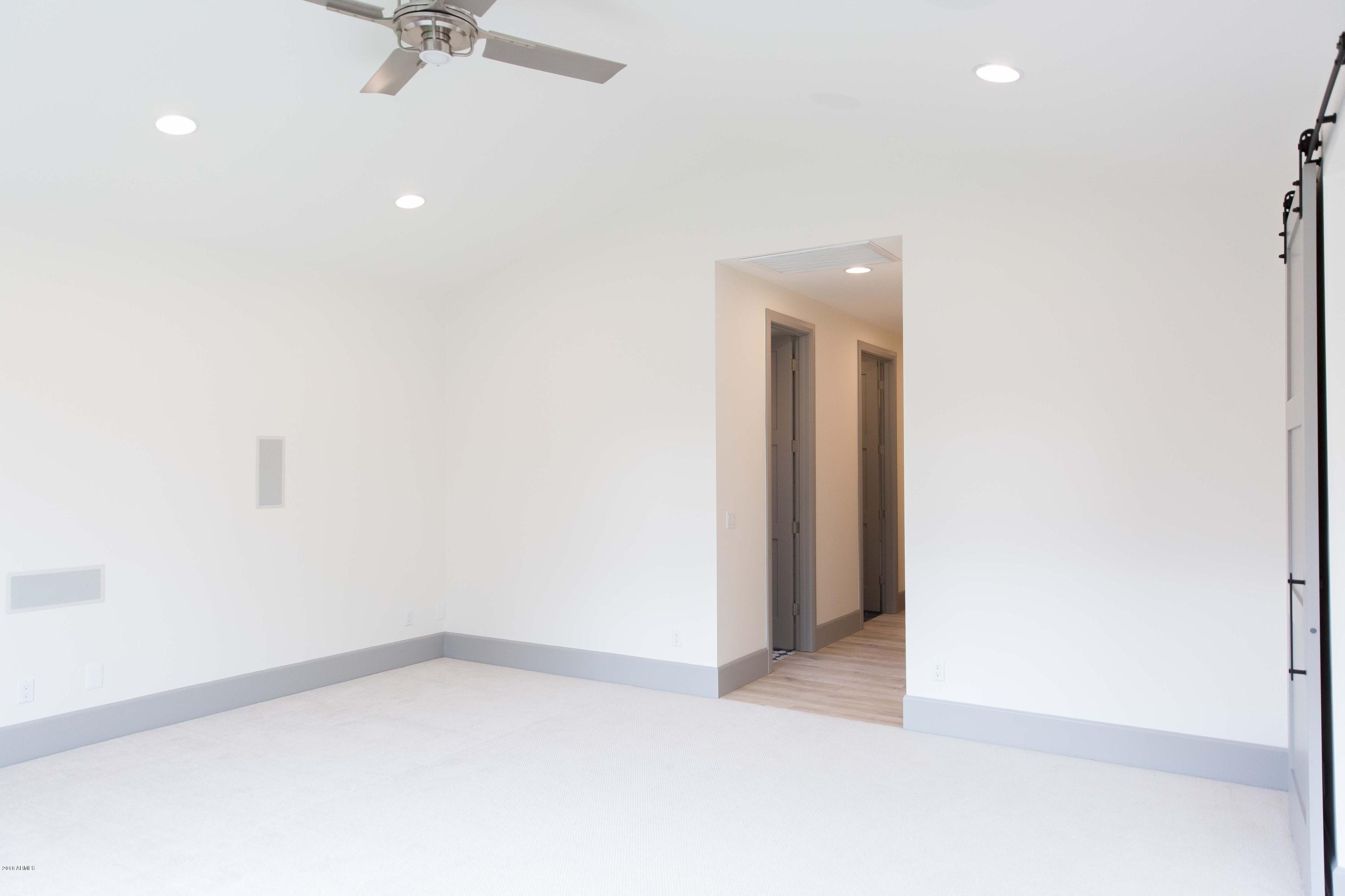 409 East Lamar Road Phoenix, AZ 85012 - Photo 36 of 83 409 E. Lamar | Round Lens PhotographyJ