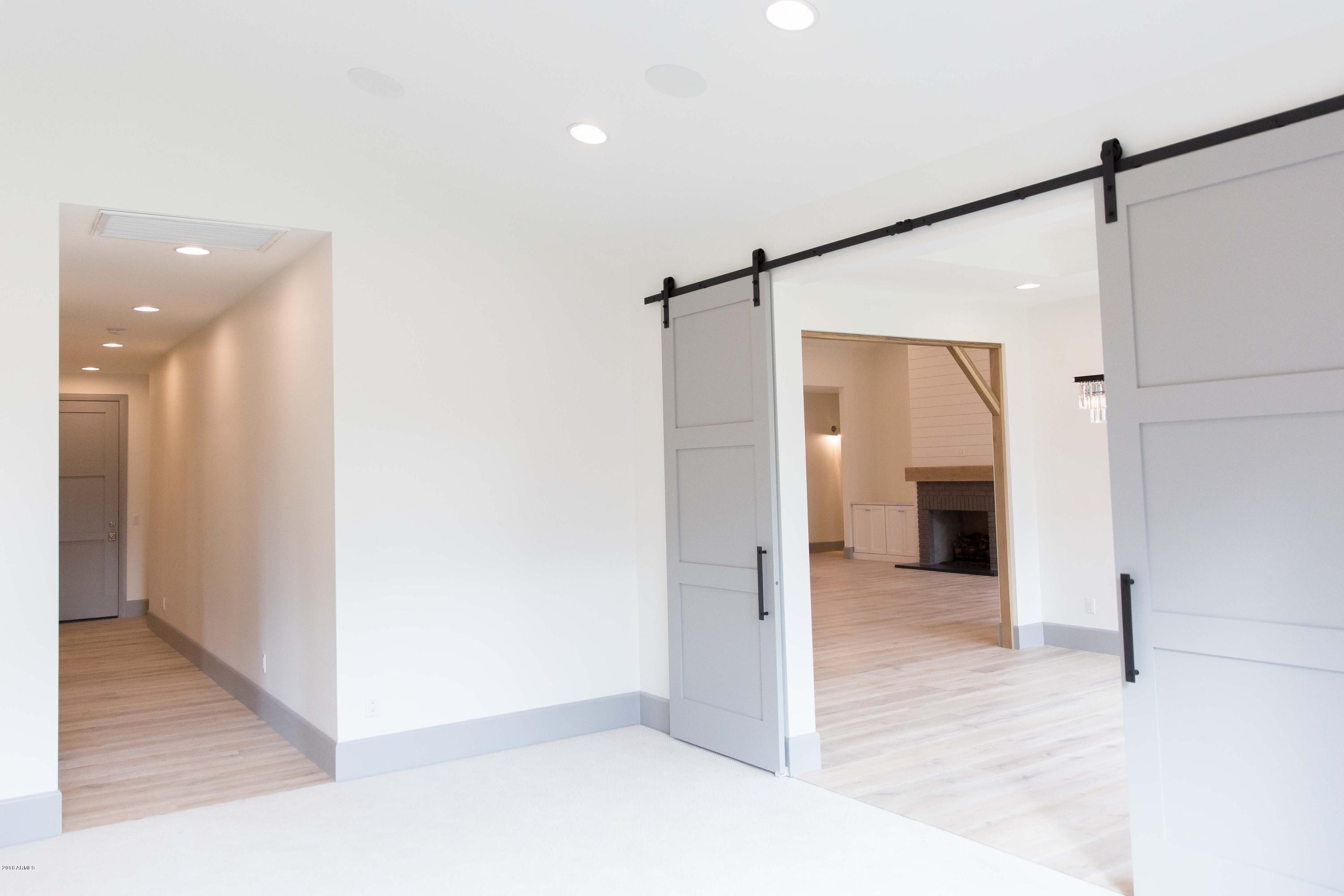 409 East Lamar Road Phoenix, AZ 85012 - Photo 37 of 83 409 E. Lamar | Round Lens PhotographyJ