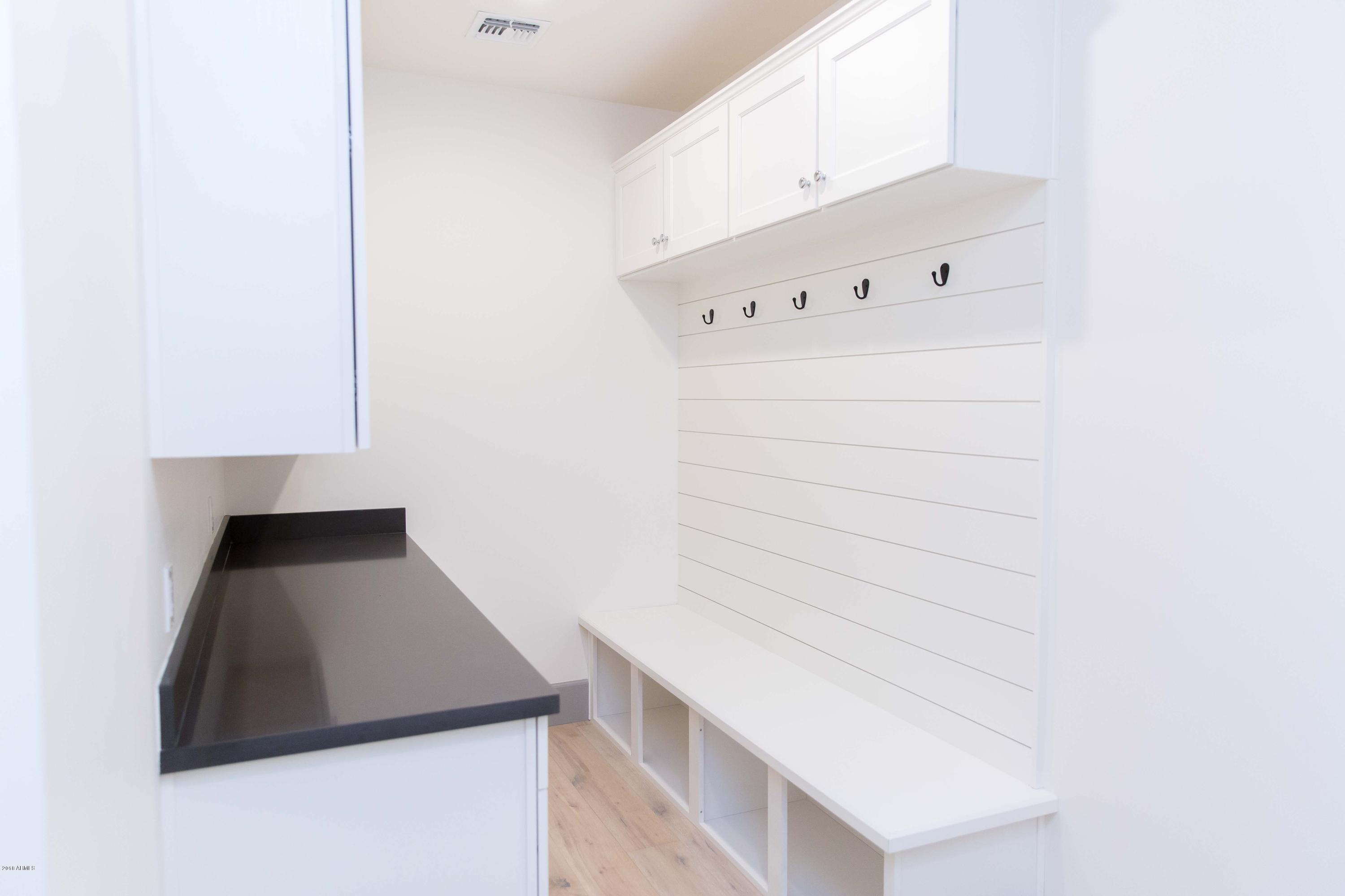 409 East Lamar Road Phoenix, AZ 85012 - Photo 43 of 83 409 E. Lamar | Round Lens PhotographyJ
