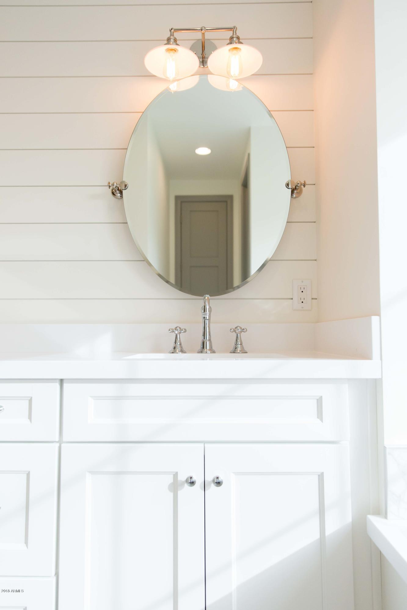 409 East Lamar Road Phoenix, AZ 85012 - Photo 51 of 83 409 E. Lamar | Round Lens PhotographyJ
