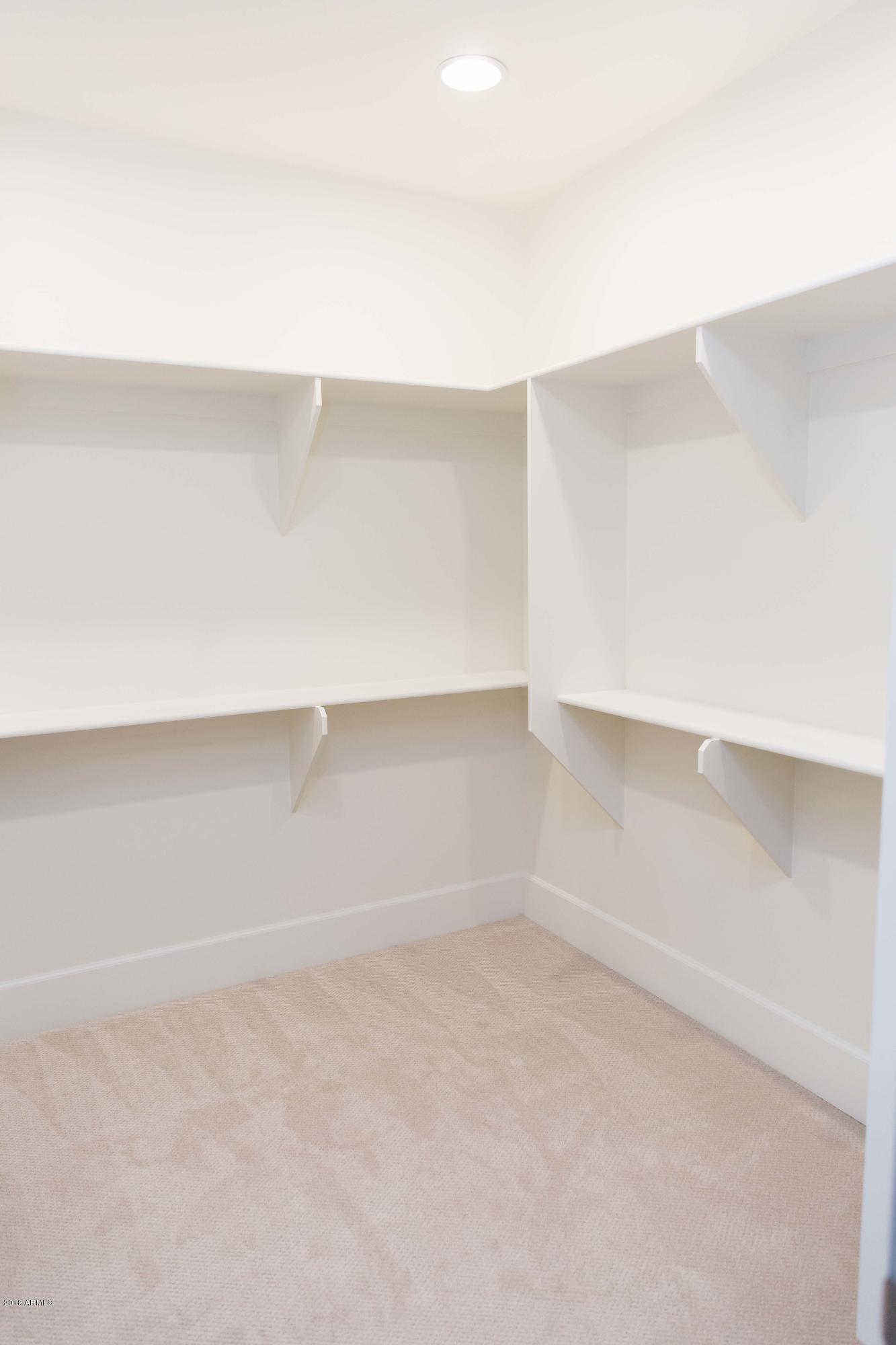 409 East Lamar Road Phoenix, AZ 85012 - Photo 53 of 83 409 E. Lamar | Round Lens PhotographyJ