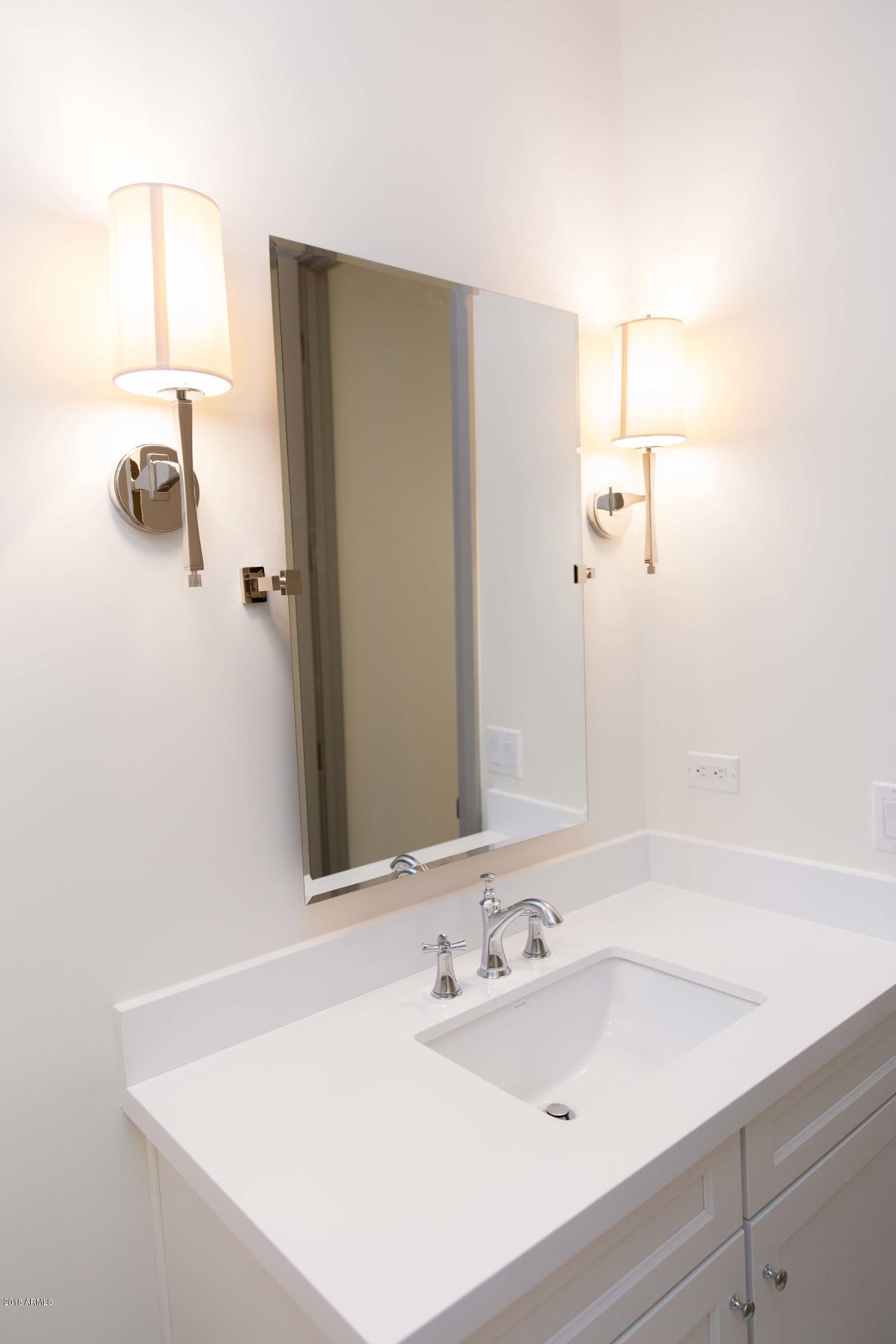409 East Lamar Road Phoenix, AZ 85012 - Photo 57 of 83 409 E. Lamar | Round Lens PhotographyJ