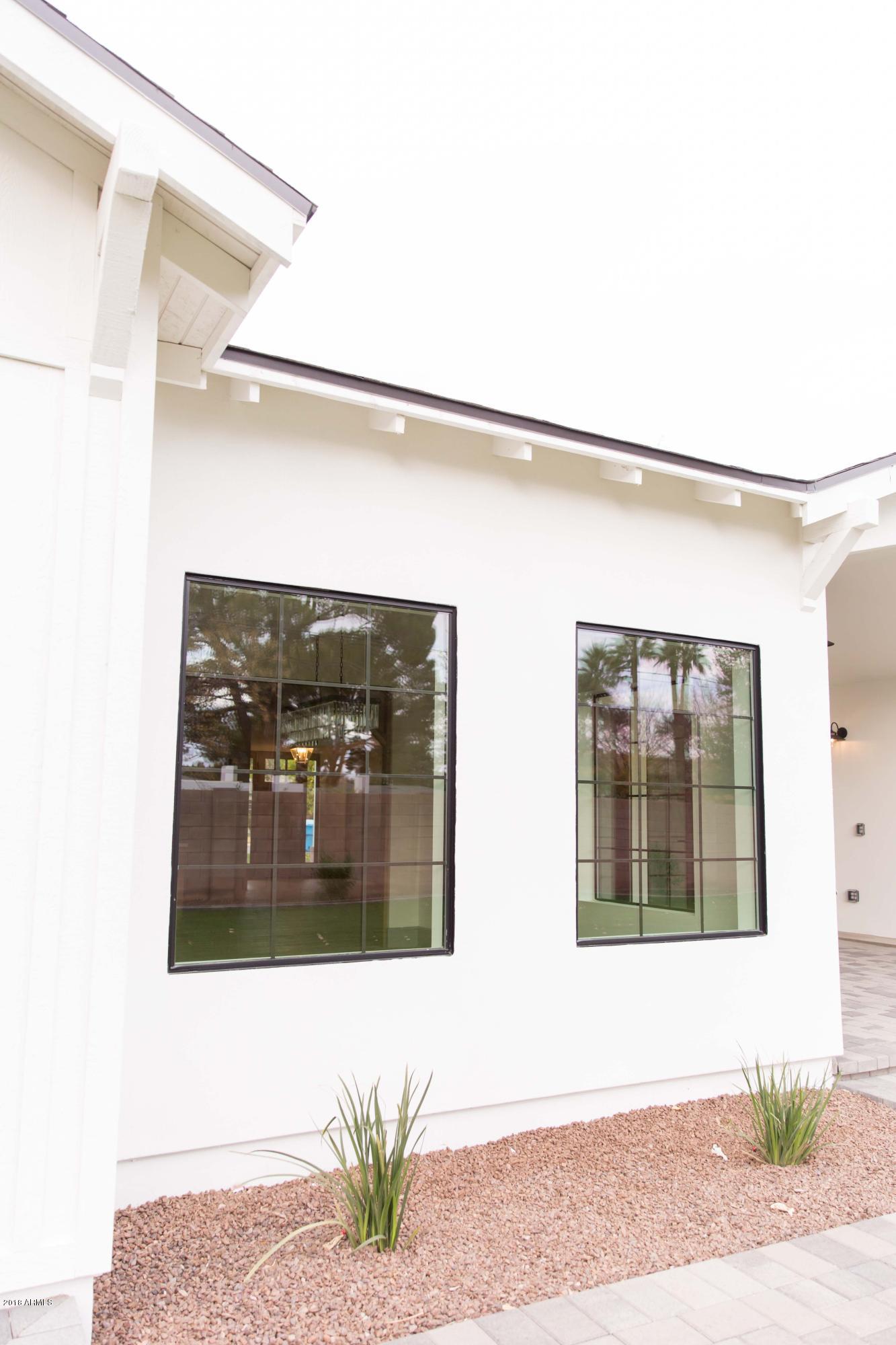 409 East Lamar Road Phoenix, AZ 85012 - Photo 74 of 83 409 E. Lamar | Round Lens PhotographyJ