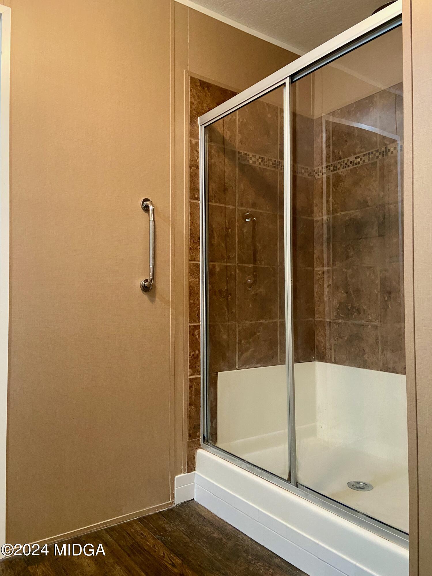 1179 Union Church Road Fort Valley, GA 31030 - Photo 16 of 20 a bathroom with a shower