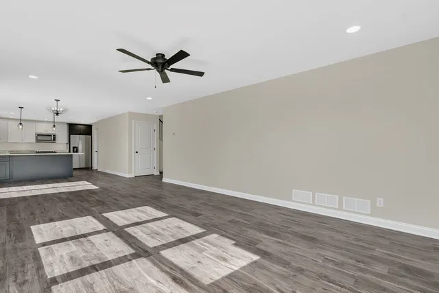 $489,000 | 903 Springhill Drive, Coal City, IL 60416