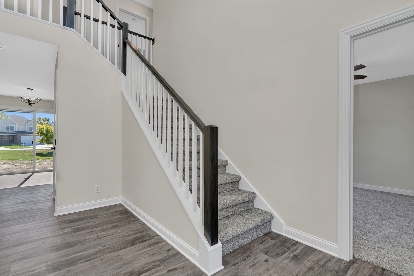 903 Springhill Drive Coal City, IL 60416 - Photo 2 of 37 a view of entryway and hall with wooden floor