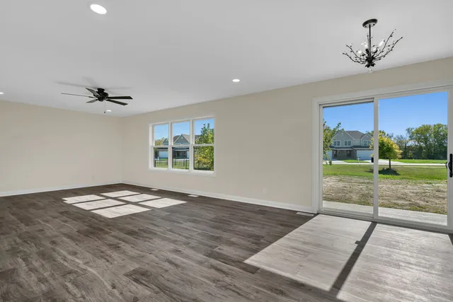 $489,000 | 903 Springhill Drive, Coal City, IL 60416