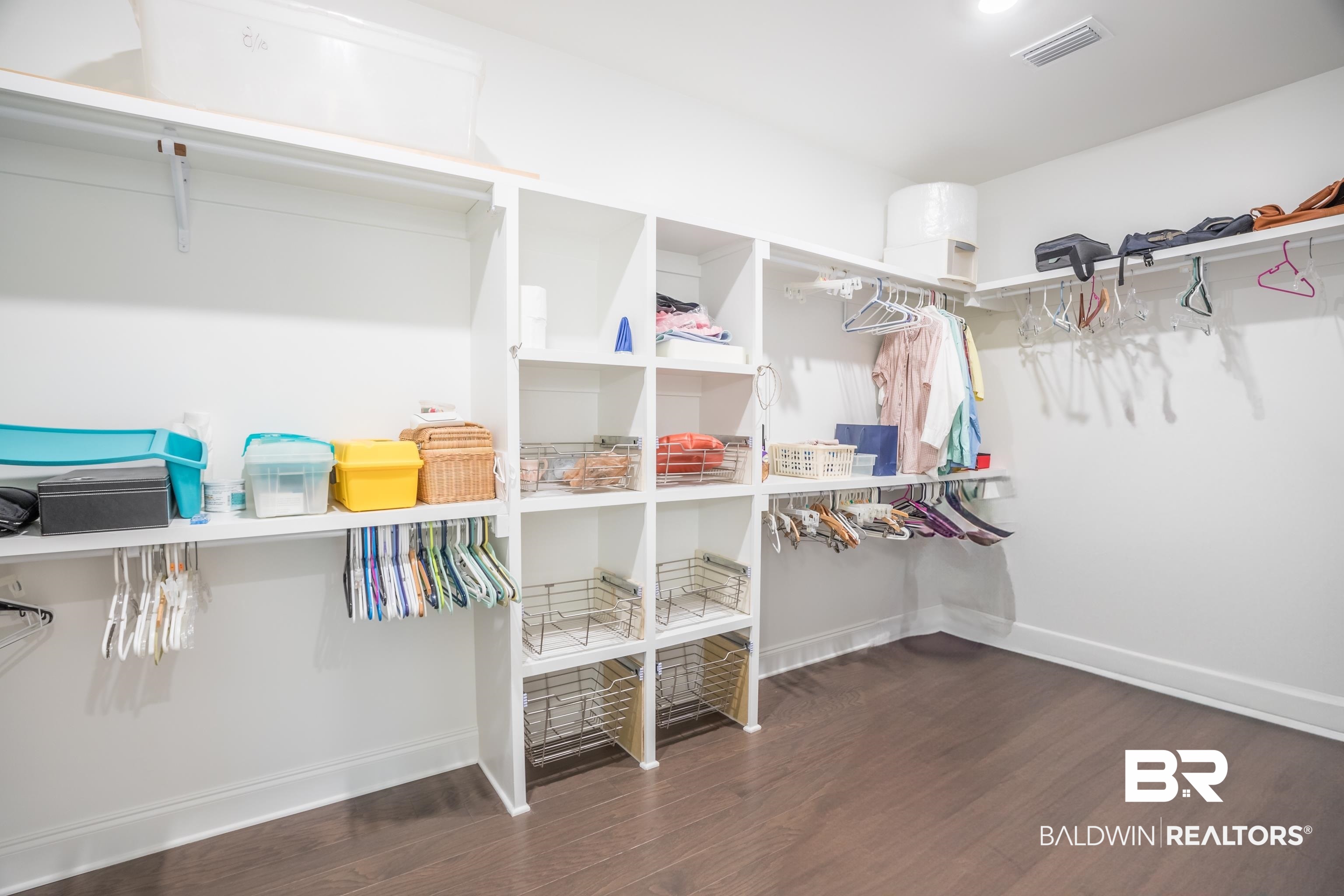 18576 Treasure Oaks Road Gulf Shores, AL 36542 - Photo 21 of 49 Primary Closet is huge