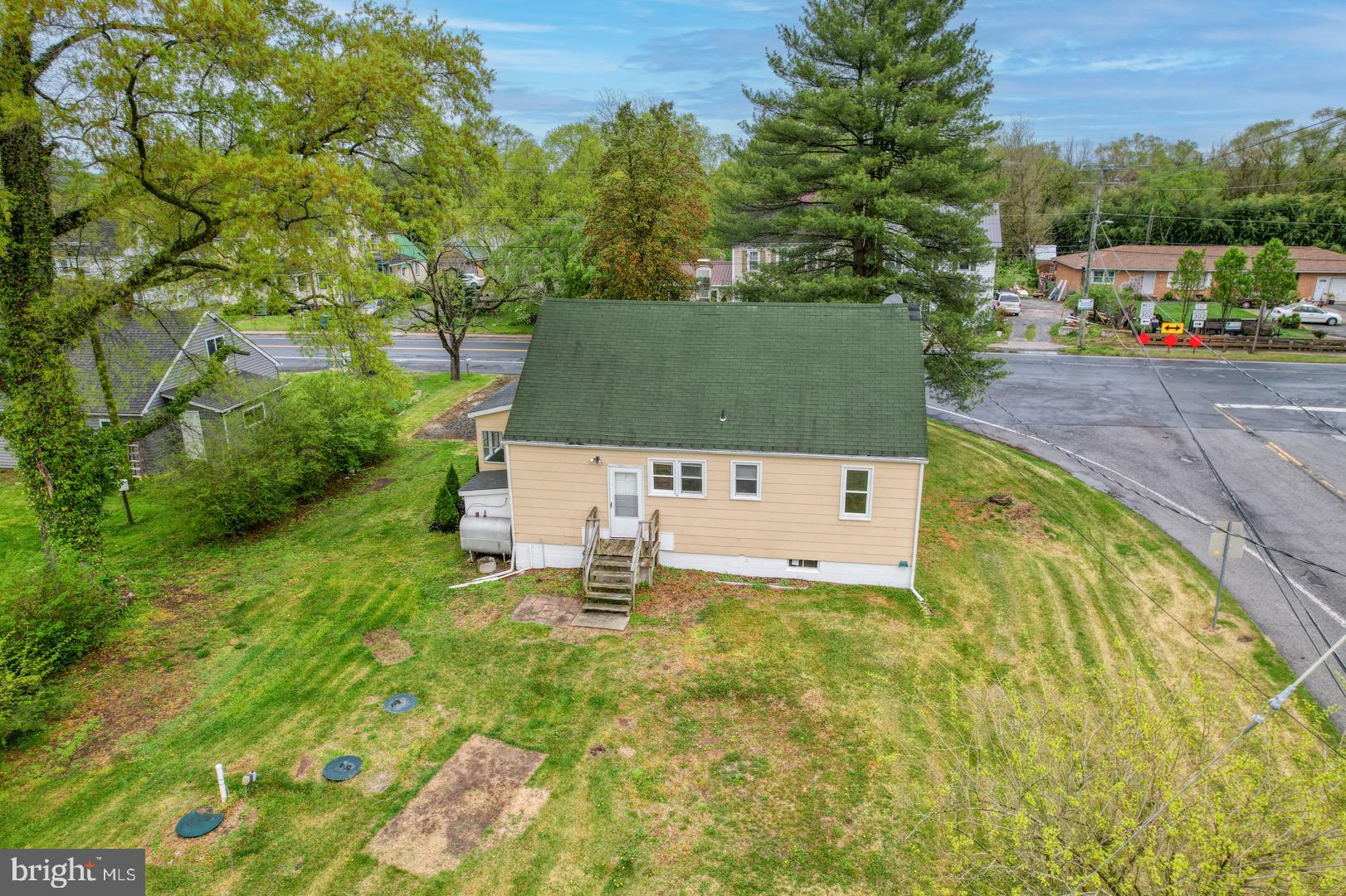 26875 Barclay Road Marydel, MD 21649 - Photo 32 of 38 Loads of space to entertain