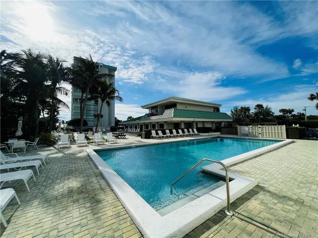 $4,500 | 9900 South Ocean Drive, Unit 810, Jensen Beach, FL 34957