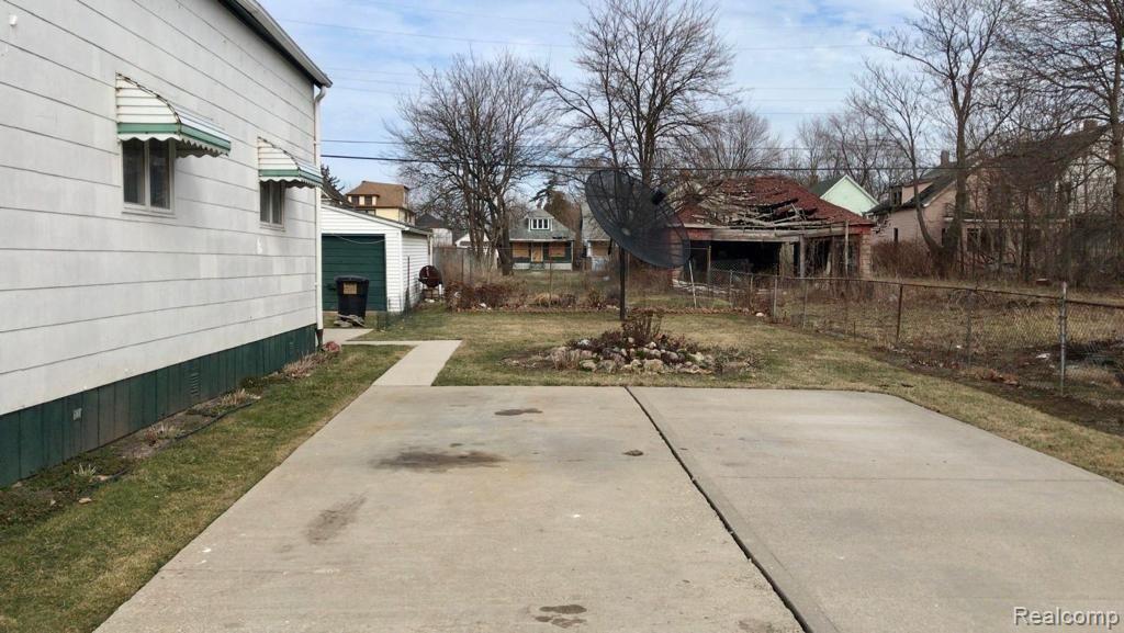 5810 Cooper Street Detroit, MI 48213 - Photo 4 of 18