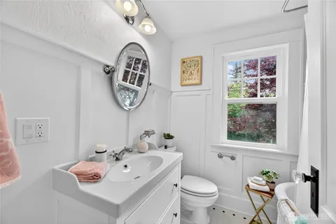 $895,000 | 7876 Maple Avenue Southeast, Snoqualmie, WA 98065