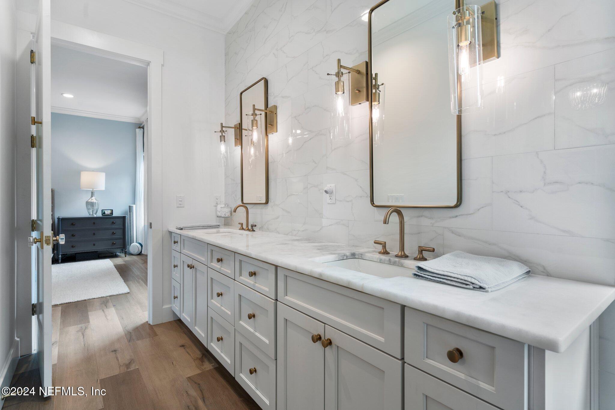 307 4th Street Atlantic Beach, FL 32233 - Photo 16 of 80 owners bath