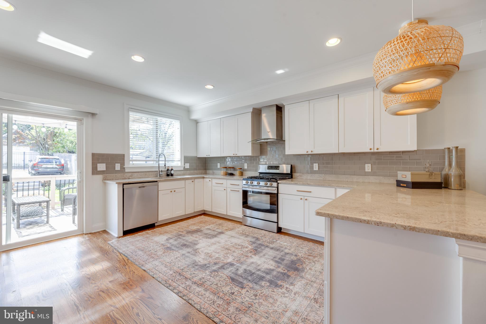 810 Decatur Street Northwest Washington, DC 20011 - Photo 19 of 58