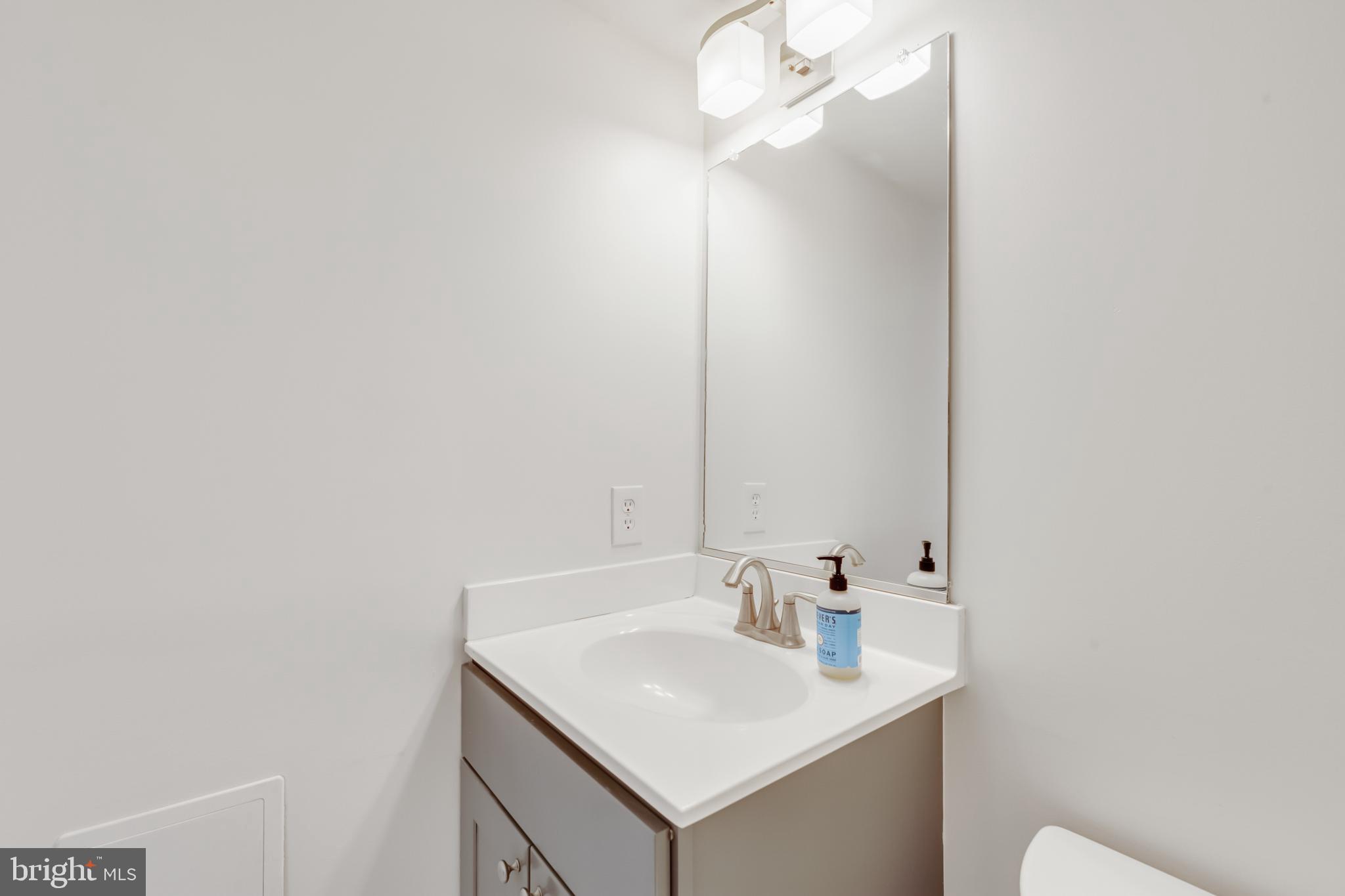 810 Decatur Street Northwest Washington, DC 20011 - Photo 39 of 58