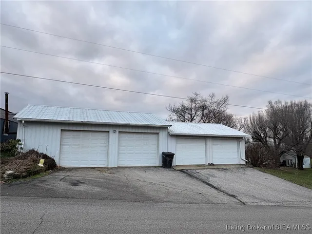 $199,900 | 10335 South Bixler Road, Pekin, IN 47165