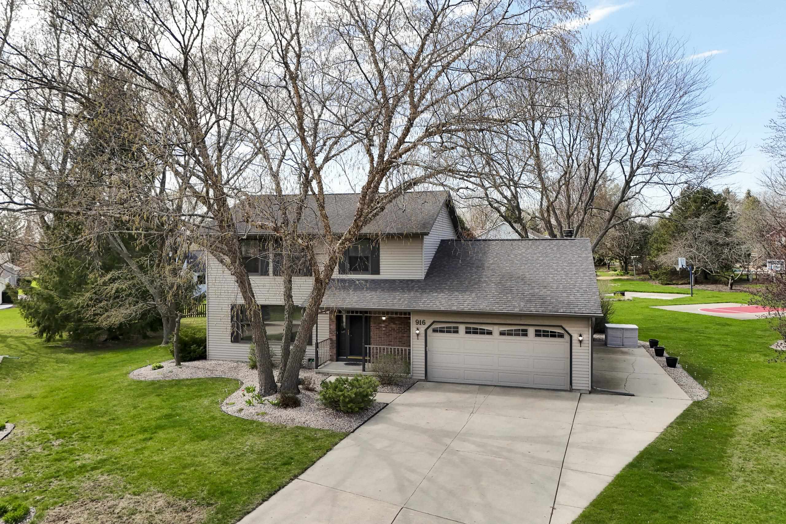 916 Devonshire Road Stoughton, WI 53589 - Photo 1 of 1 Gallery Image 1