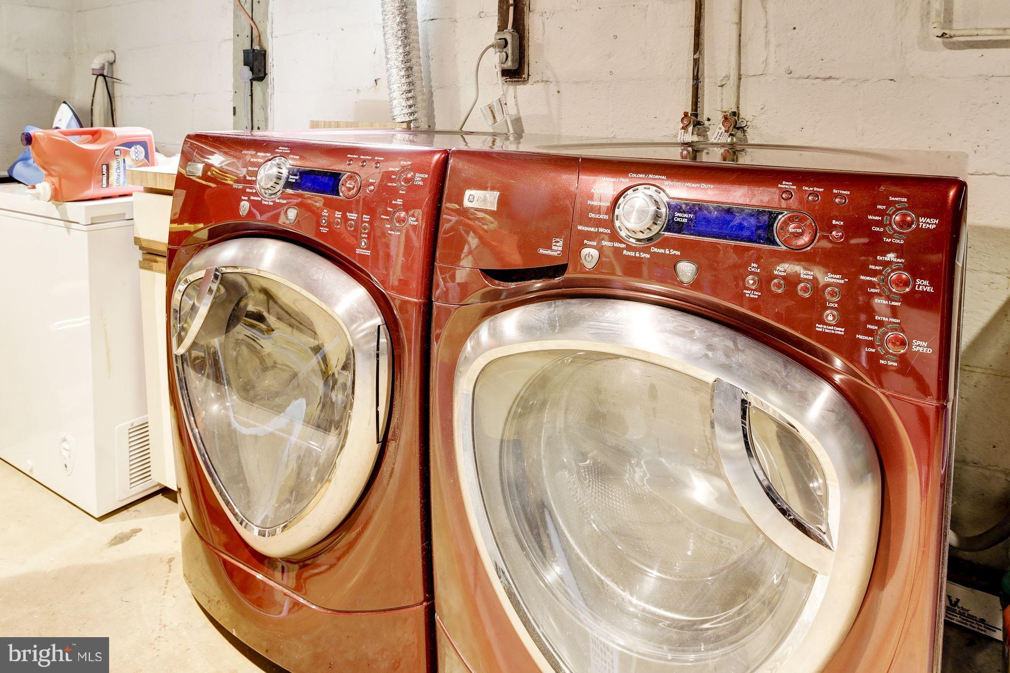 6018 Craig Street Springfield, VA 22150 - Photo 21 of 30 Wonderful washer/dryer