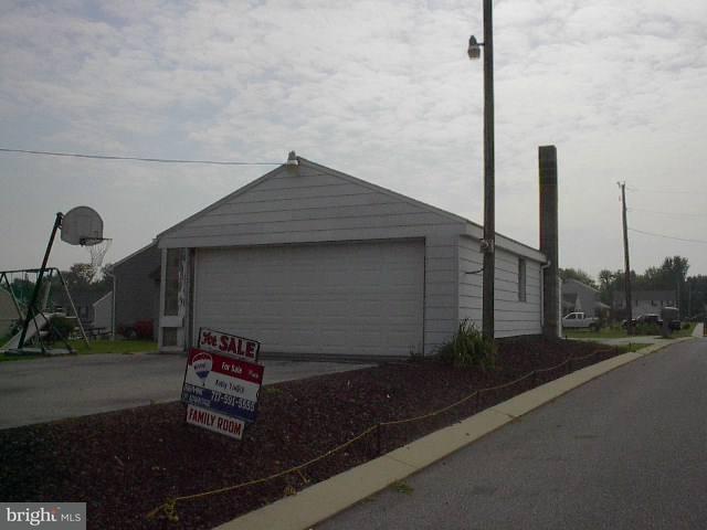 1895 Poplar Road Dover, PA 17315 - Photo 3 of 9 Gallery Image 3