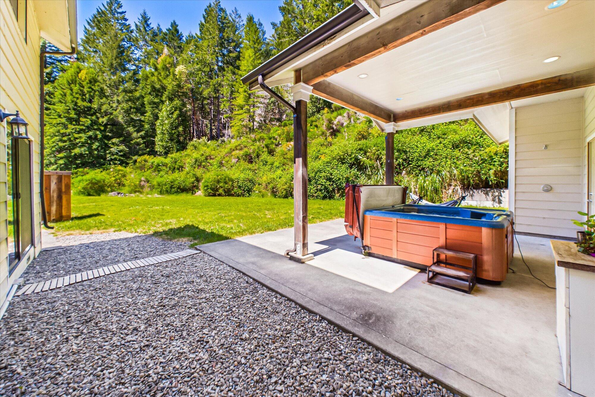 655 Gibson Creek Road Whitethorn, CA 95589 - Photo 44 of 60