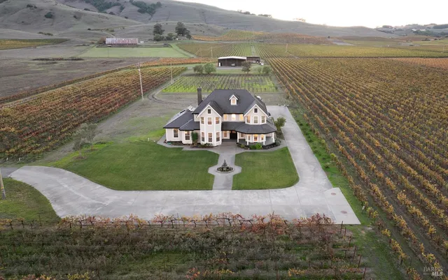 $2,999,998 | 22033 Bonness Road, Sonoma, CA 95476