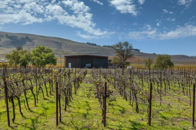 $2,999,998 | 22033 Bonness Road, Sonoma, CA 95476