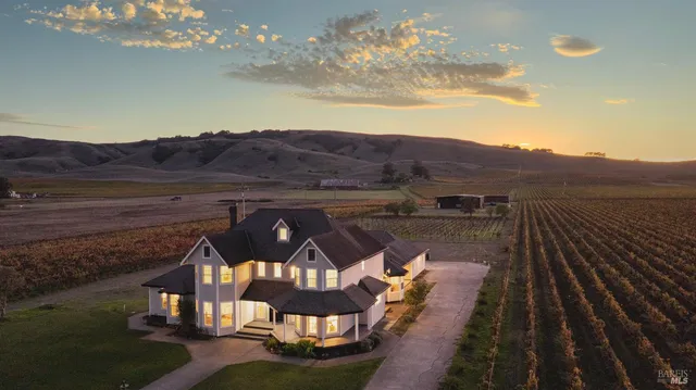 $2,999,998 | 22033 Bonness Road, Sonoma, CA 95476