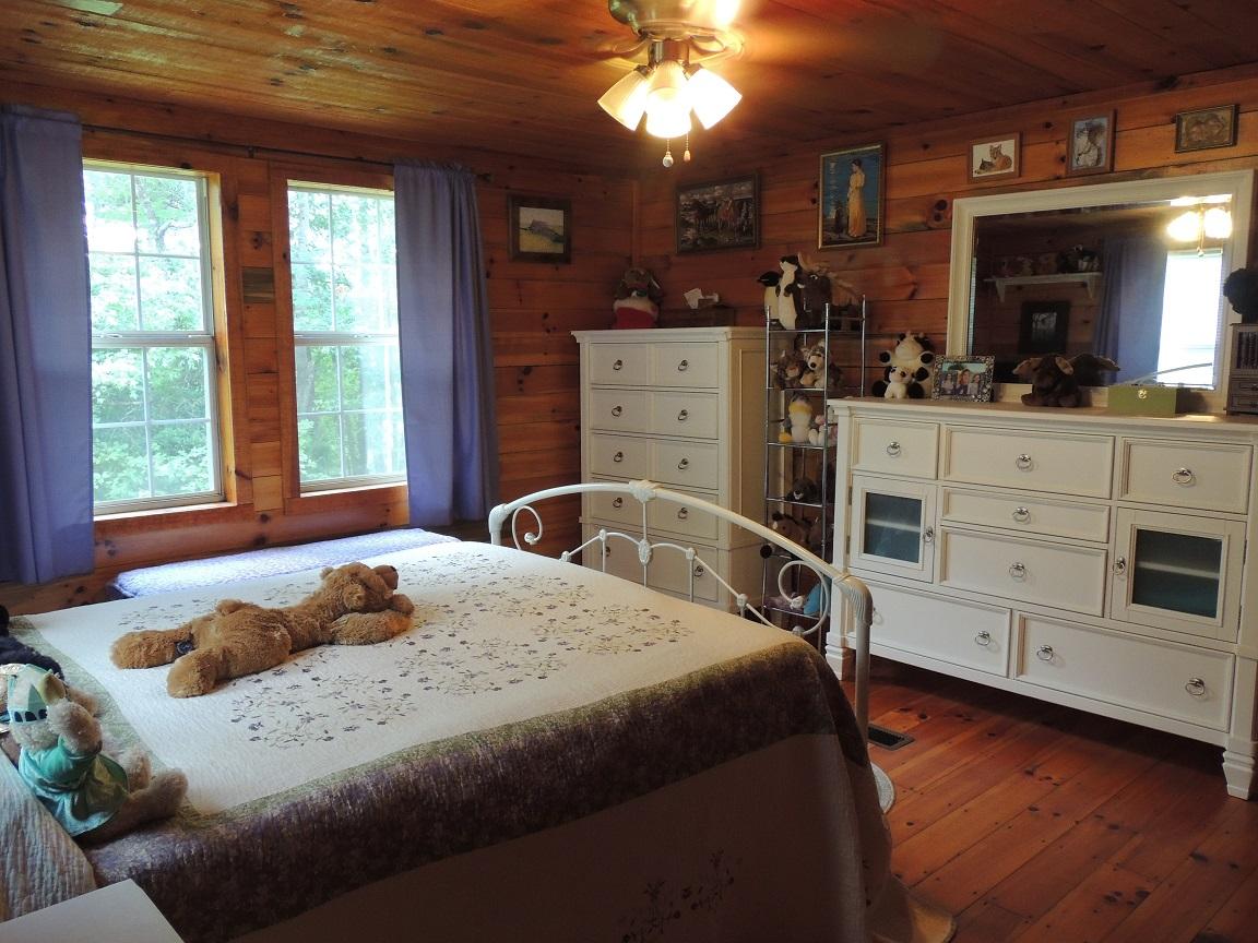 119 Dye Road Madisonville, TN 37354 - Photo 11 of 38 MASTER BEDROOM