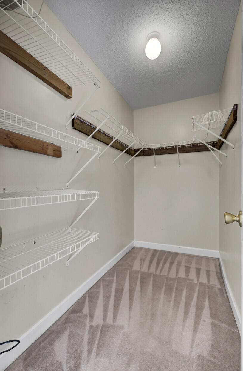 302 Lancaster Road Summerville, SC 29485 - Photo 12 of 32 Walk In Closet