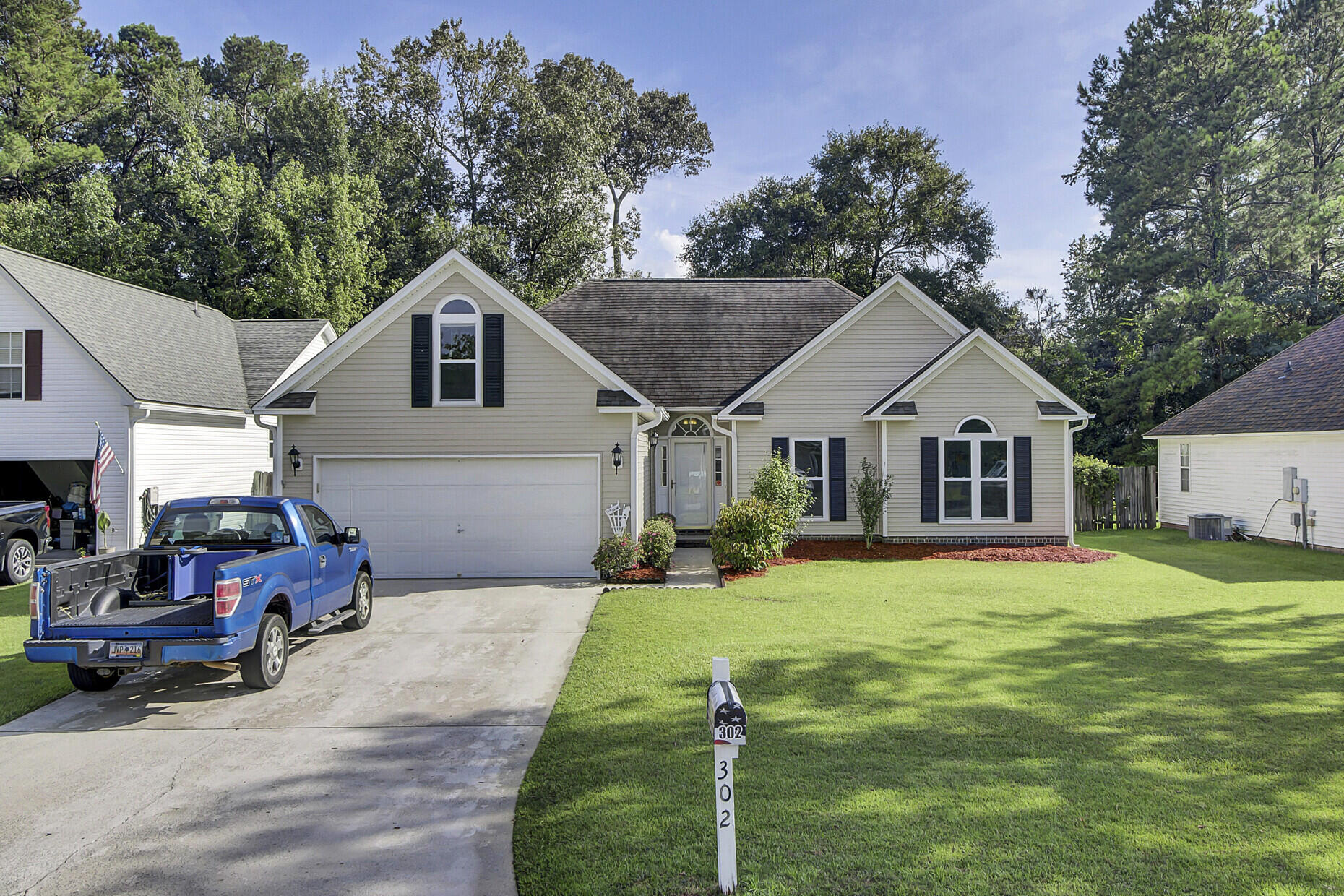 302 Lancaster Road Summerville, SC 29485 - Photo 2 of 32 Front of Home