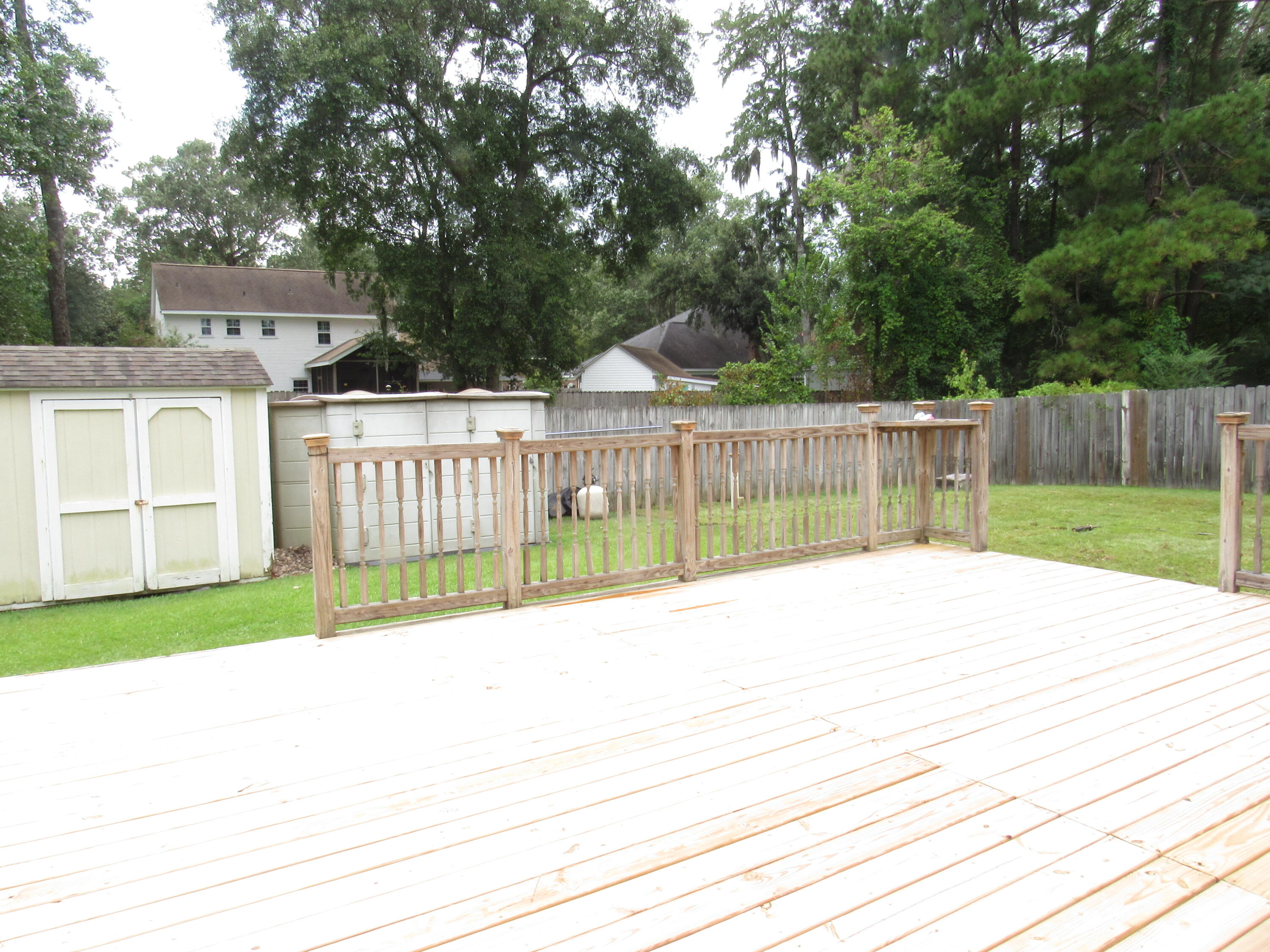 302 Lancaster Road Summerville, SC 29485 - Photo 24 of 32 Wood Deck