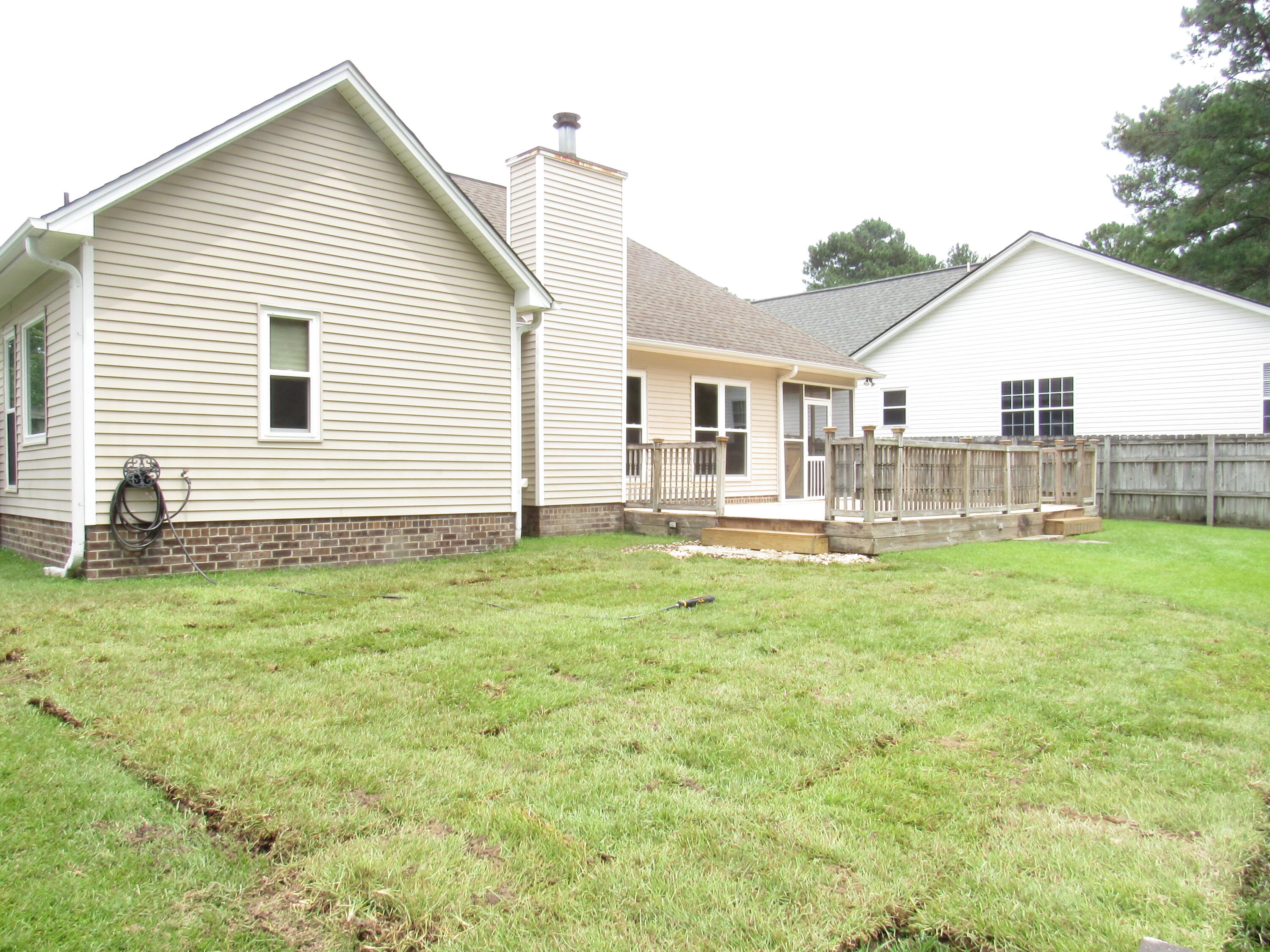 302 Lancaster Road Summerville, SC 29485 - Photo 26 of 32 Rear Yard