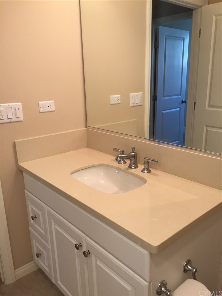 64 Elmdale Irvine, CA 92620 - Photo 13 of 28