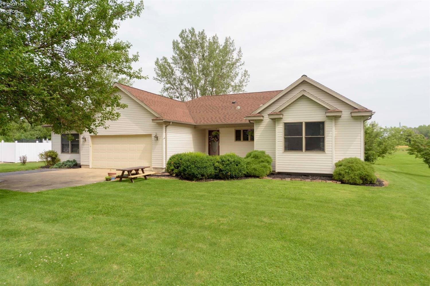 5609 McCartney Road Sandusky, OH 44870 - Photo 2 of 48 Gallery Image 2