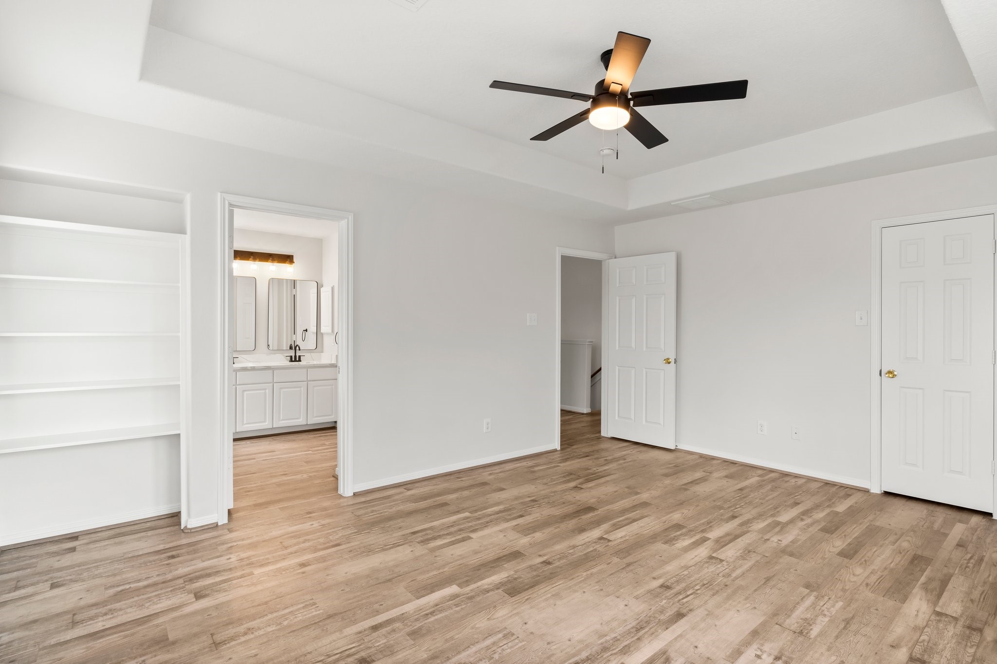 2437 Aspen Dale Drive Spring, TX 77386 - Photo 19 of 37 Primary Bedroom